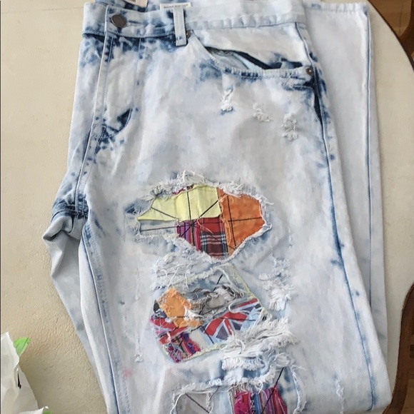 Jeans - Picture 1 of 2